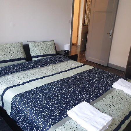 Appartement T2 Courte Duree Coup De Coeur Toute A 5 Minutes سانت إتيان المظهر الخارجي الصورة