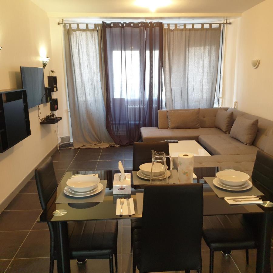 Appartement T2 Courte Duree Coup De Coeur Toute A 5 Minutes سانت إتيان المظهر الخارجي الصورة
